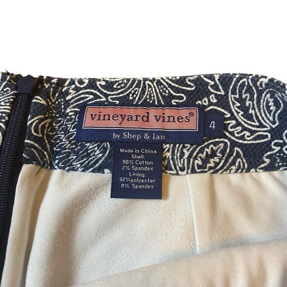 Vineyard Vines Paisley Pineapple Navy Mini Skort Shorts Inside Womens Size 4 - Picture 7 of 13